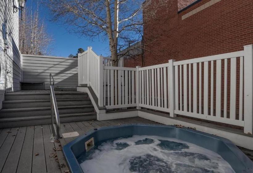 Tannhauser Postcard View & Roomy