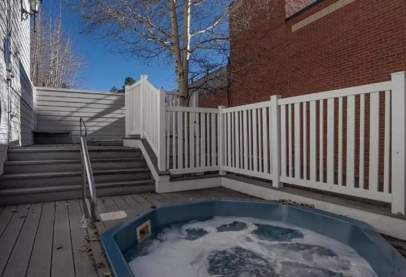 Tannhauser  Postcard View & Roomy