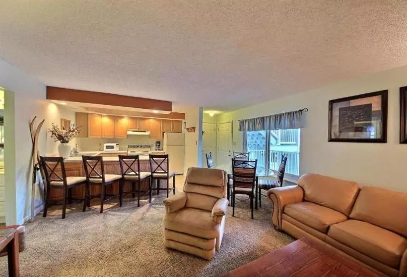 Tannhauser  Postcard View & Roomy