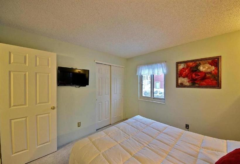 Tannhauser Postcard View & Roomy