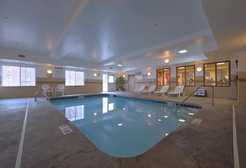 Country Inn & Suites By Radisson, Washington At Meadowlands, Pa