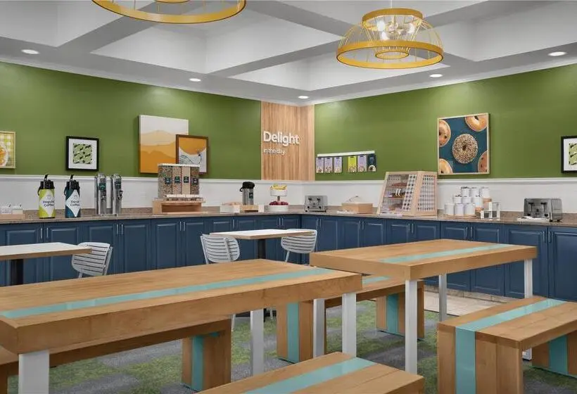 Country Inn & Suites By Radisson, Washington At Meadowlands, Pa