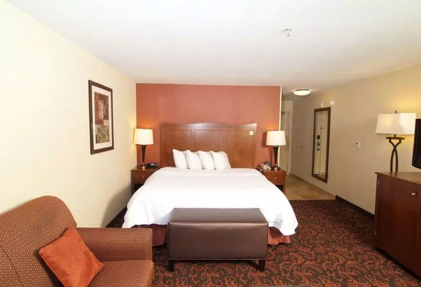 Hampton Inn Yorkville