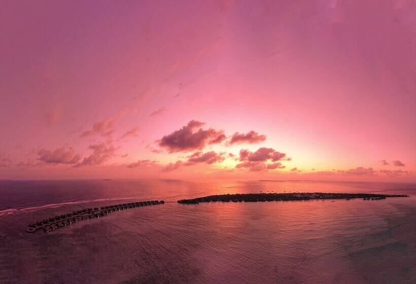 Hideaway Beach Resort & Spa