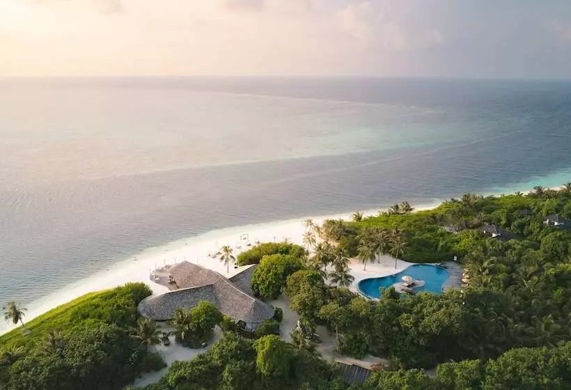 Hideaway Beach Resort & Spa