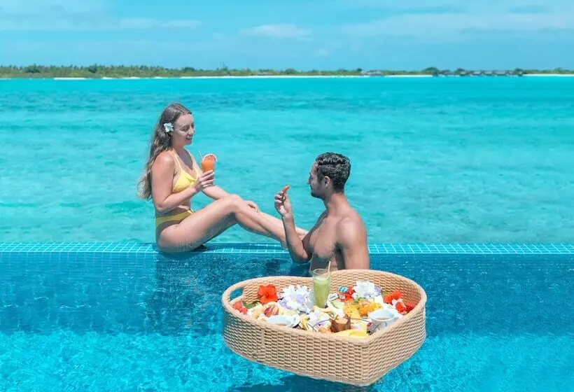 Hideaway Beach Resort & Spa