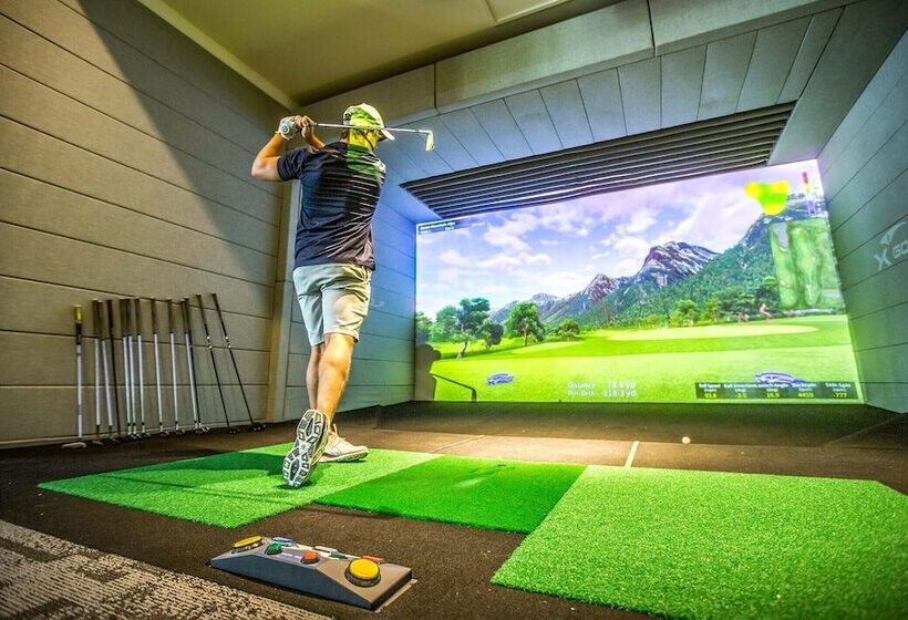 Hideaway Beach Resort & Spa