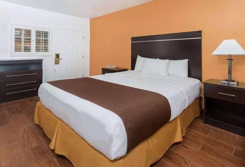 Hotel Adara Palm Springs