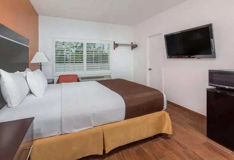 Hotel Adara Palm Springs