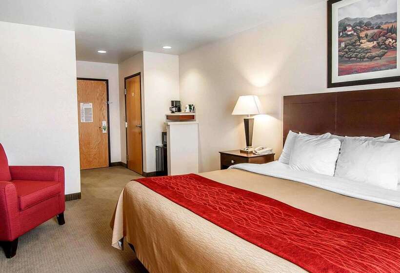 Отель Comfort Inn & Suites Creswell