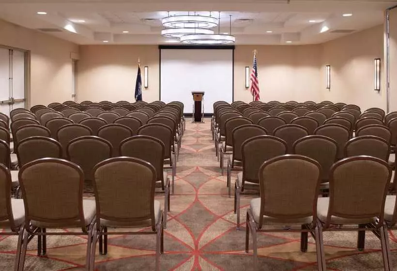 Doubletree By Hilton Hotel & Suites Charleston Airport