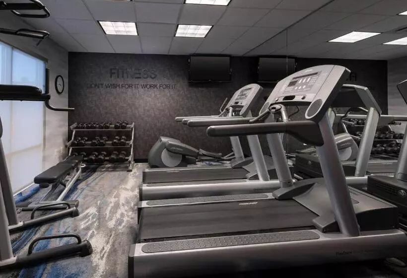 ホテル Fairfield Inn & Suites Redding