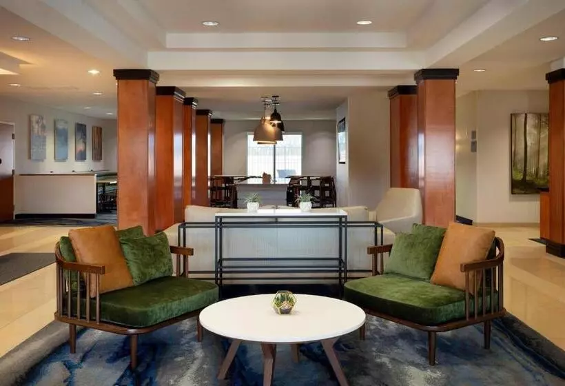 ホテル Fairfield Inn & Suites Redding