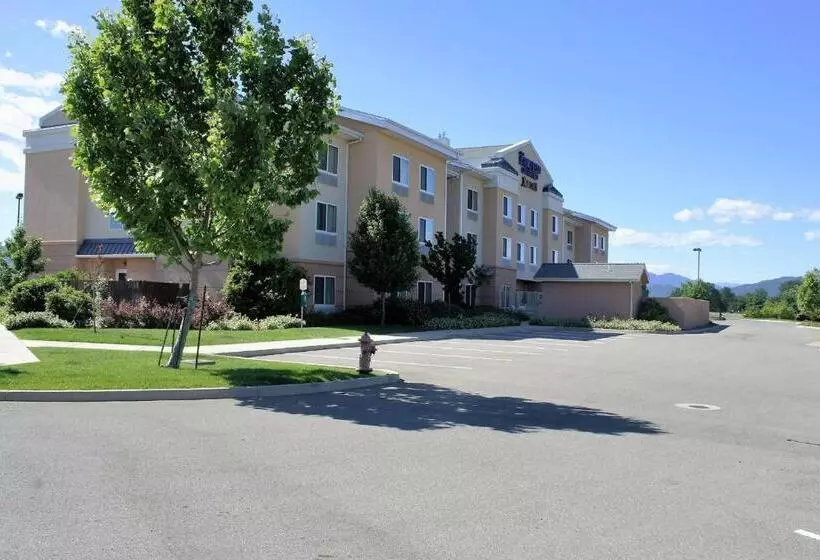 ホテル Fairfield Inn & Suites Redding