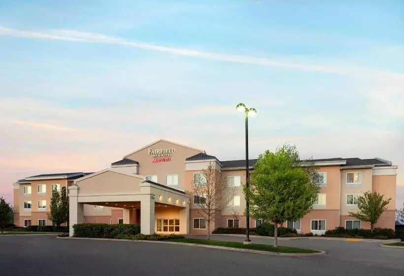 ホテル Fairfield Inn & Suites Redding