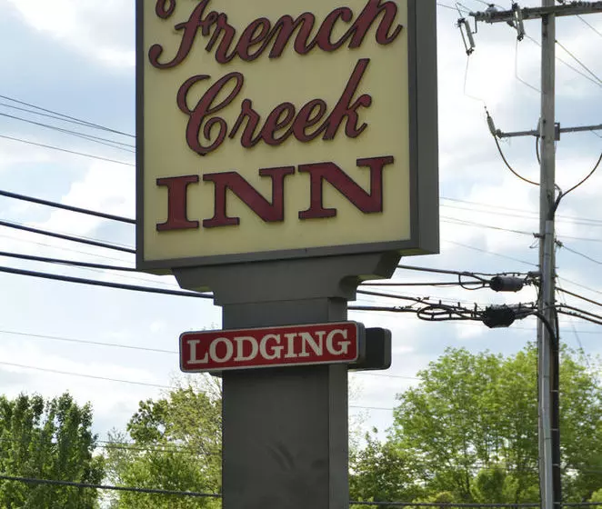 호텔 French Creek Inn