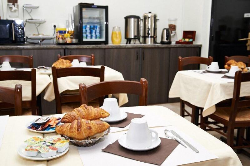 בית מלון כפרי Luxor