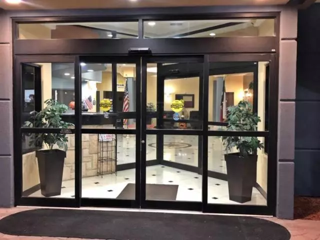 ホテル Robinson Inn And Suites