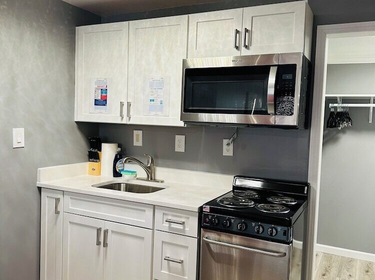 فندق Studios At Fontainebleau Terrace