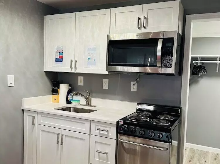 酒店 Studios At Fontainebleau Terrace