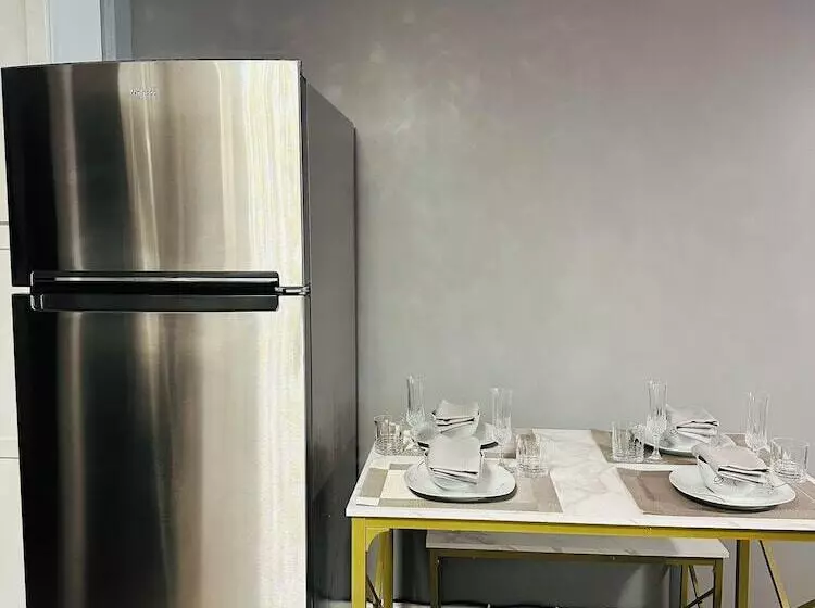 酒店 Studios At Fontainebleau Terrace