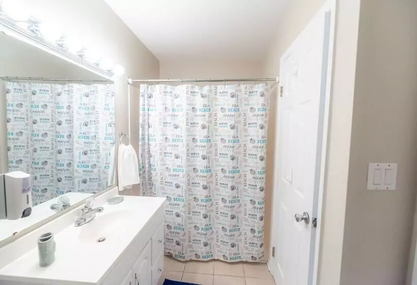 Lucayan Resort By Kees Vacations