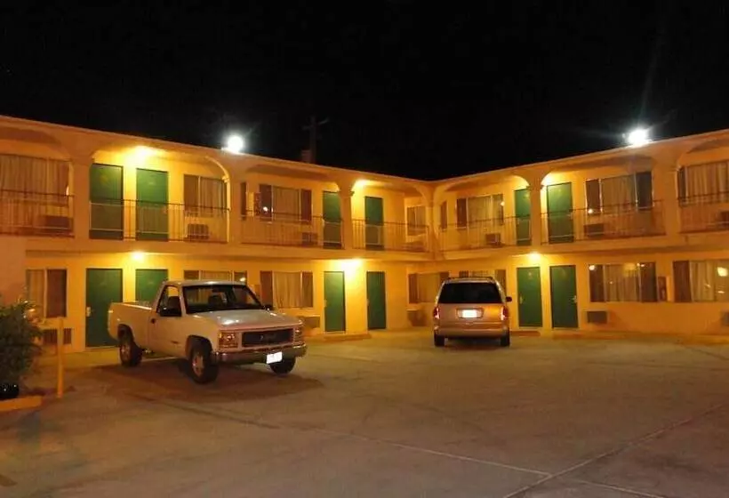 מוטל Imperial 400 Motor Inn