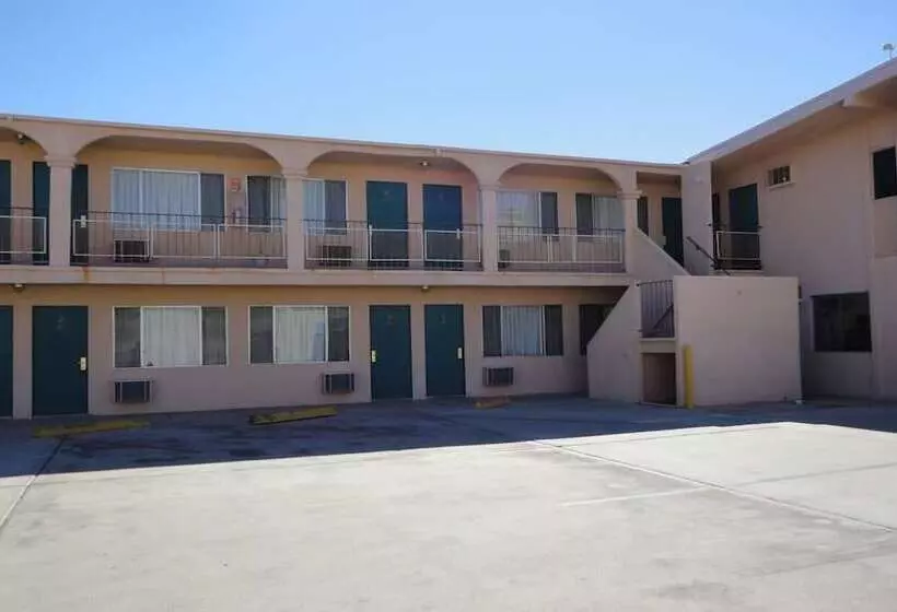 מוטל Imperial 400 Motor Inn