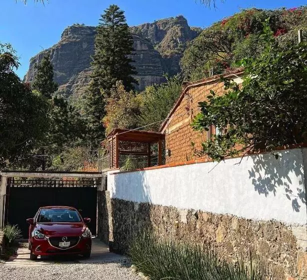 هتل Hospedaje Casa Teotleco