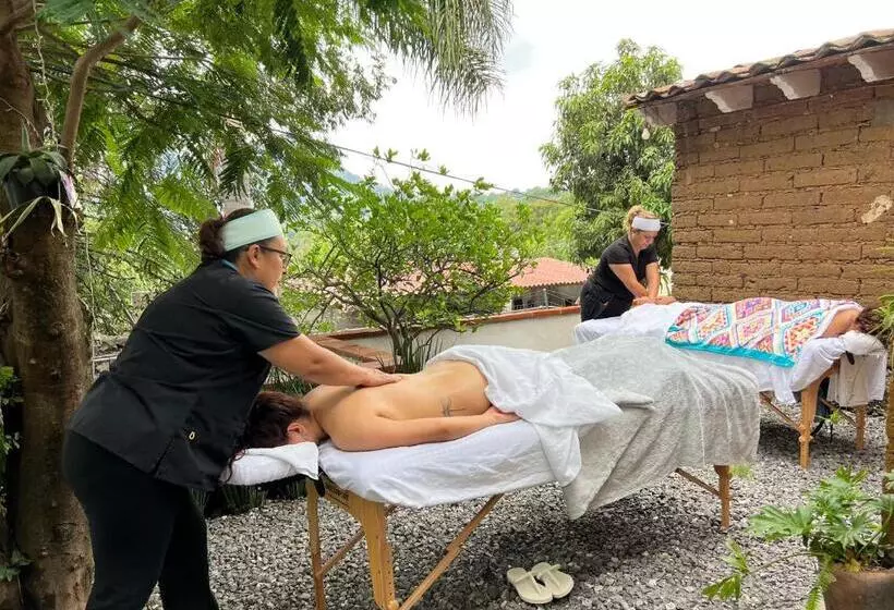 هتل Hospedaje Casa Teotleco