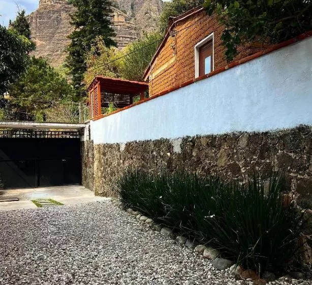 هتل Hospedaje Casa Teotleco
