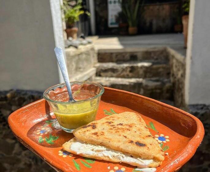 هتل Hospedaje Casa Teotleco