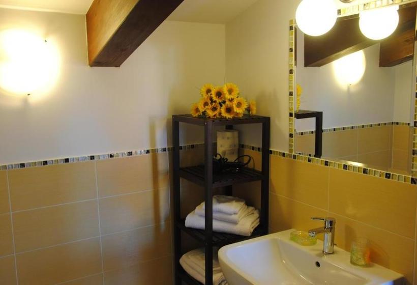 مبيت وإفطار Flower Inn