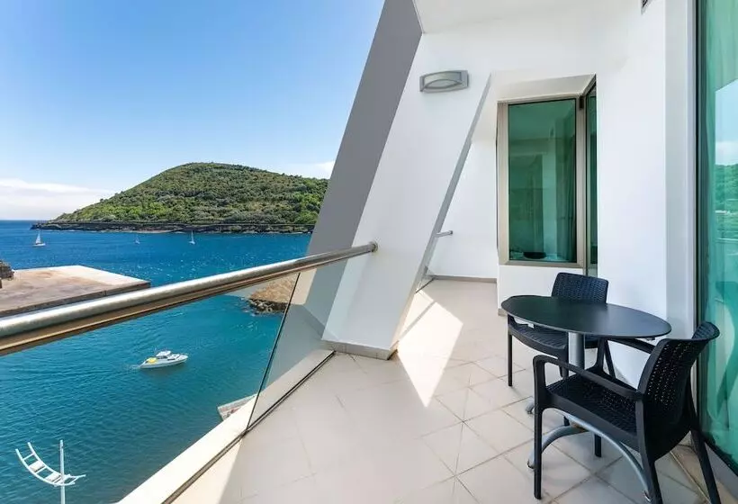 בית מלון כפרי Angra Marina