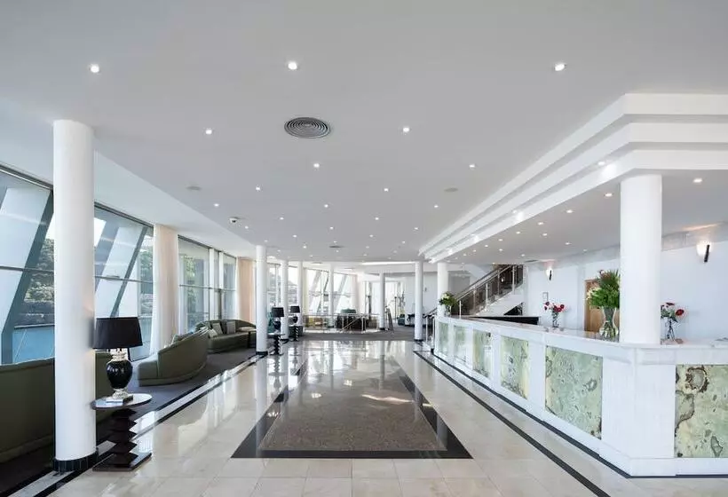 בית מלון כפרי Angra Marina