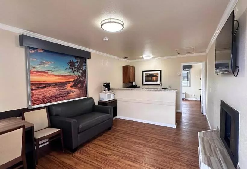 ホテル Beachwalker Inn Cayucos