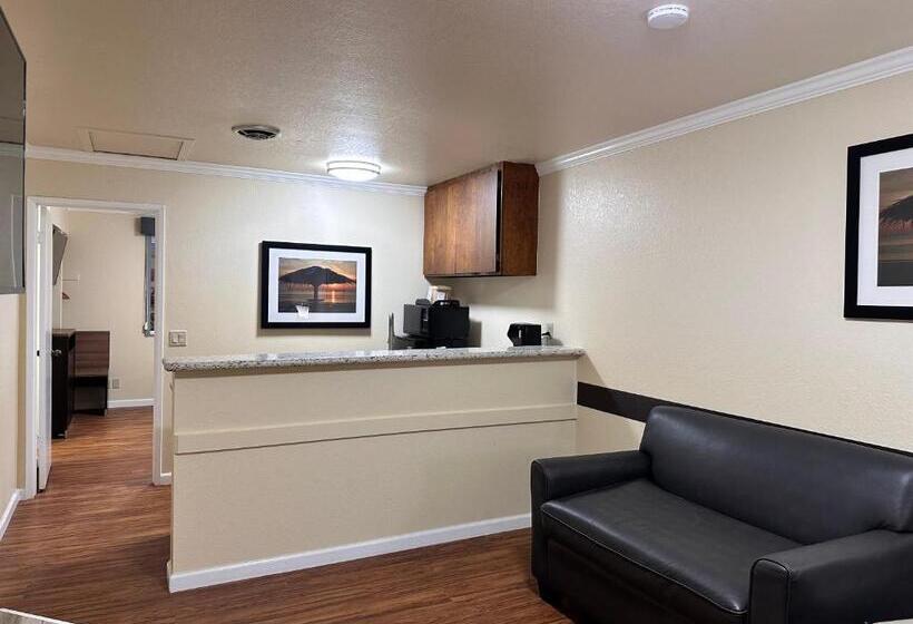 فندق Beachwalker Inn Cayucos