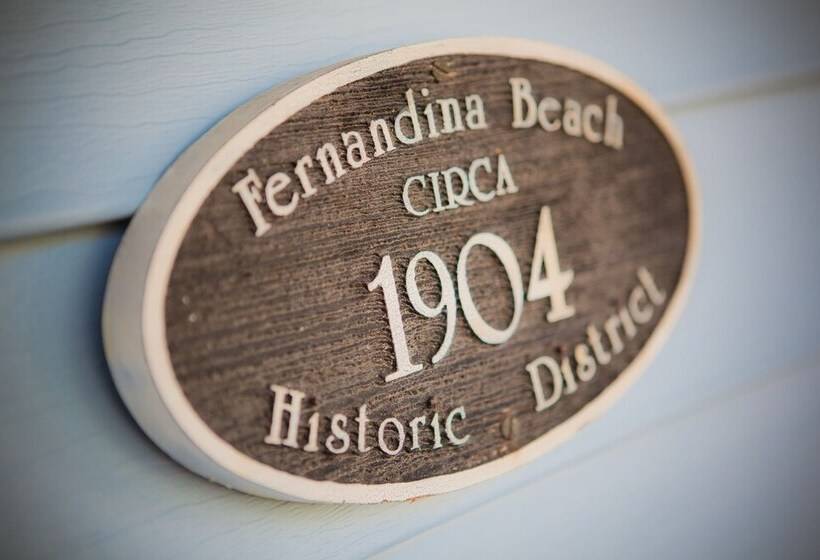 Отель Blue Heron Inn