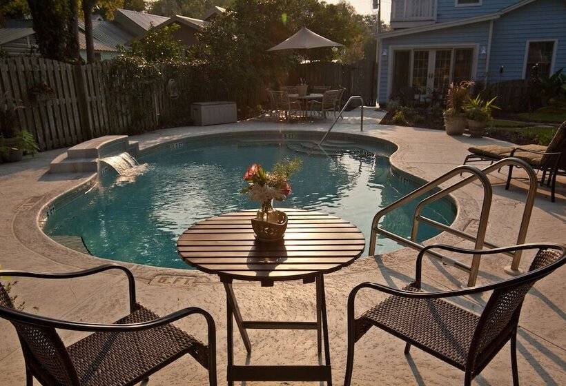 Отель Blue Heron Inn