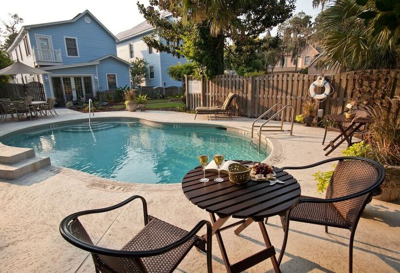 Отель Blue Heron Inn