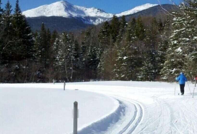 فندق Christmas Farm Inn And Spa