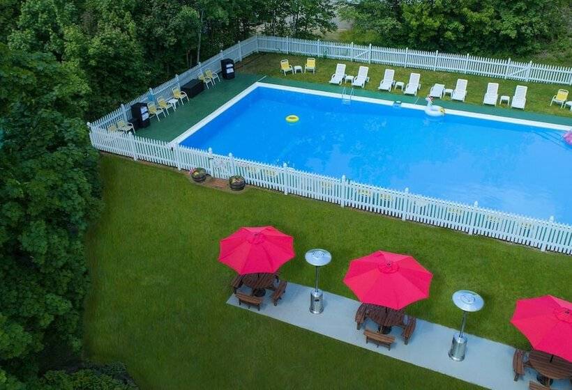 فندق Christmas Farm Inn And Spa