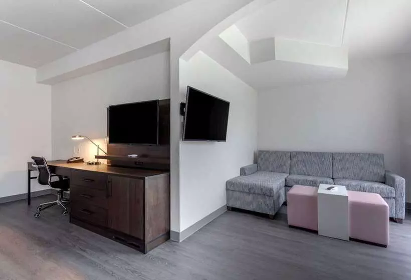 Отель Comfort Suites Mt. Julietnashville Area