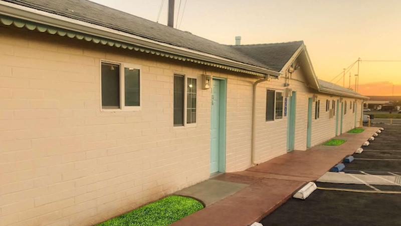 בית מלון כפרי Howard Johnson By Wyndham Ridgecrest, Ca