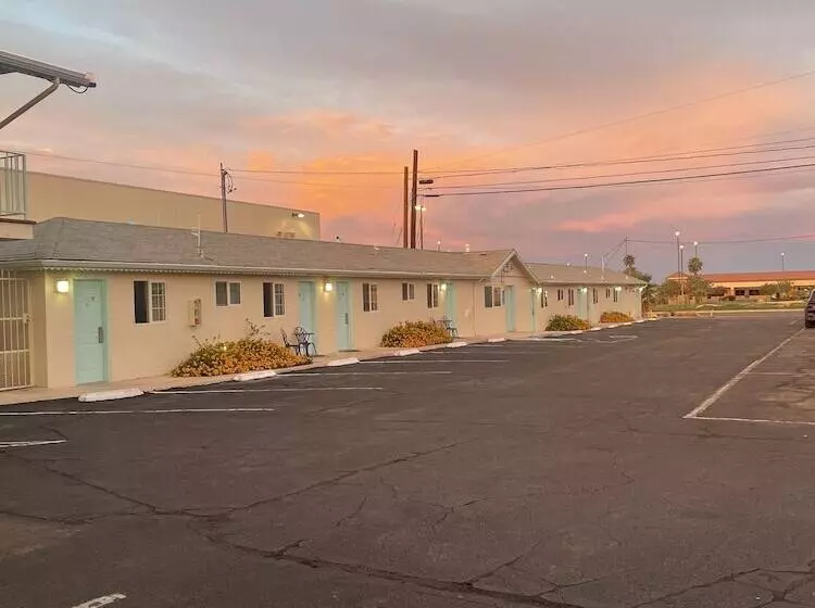 酒店 Howard Johnson By Wyndham Ridgecrest, Ca