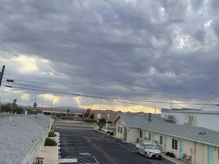 酒店 Howard Johnson By Wyndham Ridgecrest, Ca