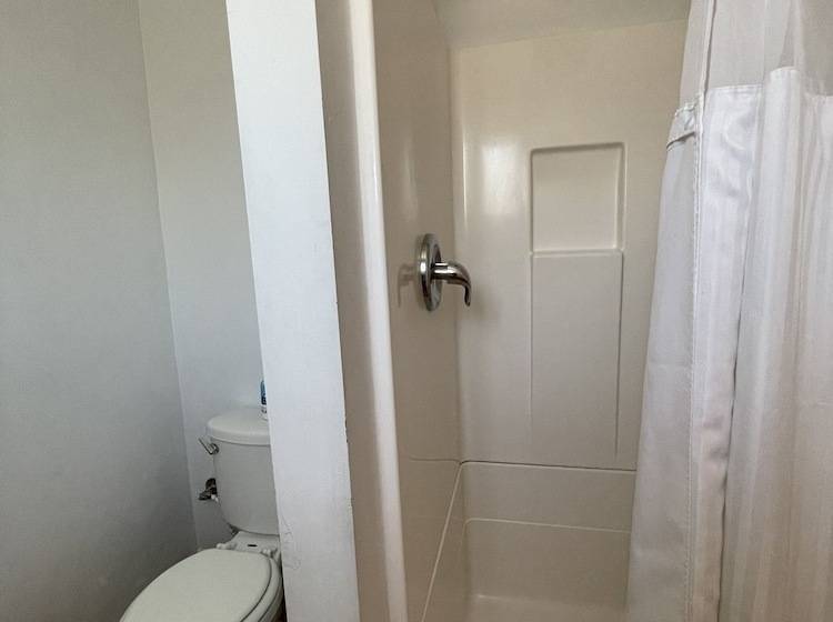 בית מלון כפרי Howard Johnson By Wyndham Ridgecrest, Ca