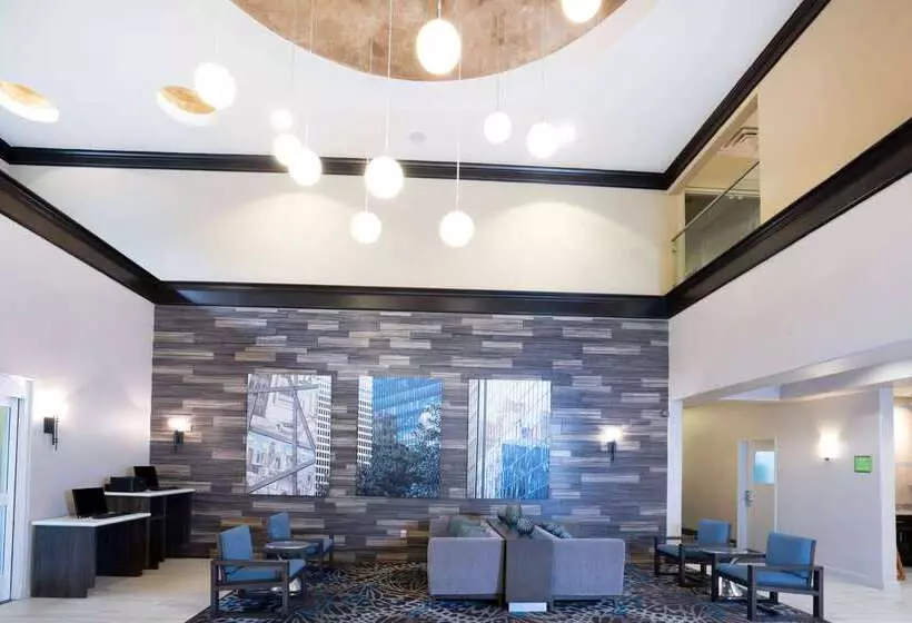 هتل La Quinta By Wyndham Houston Energy Corridor