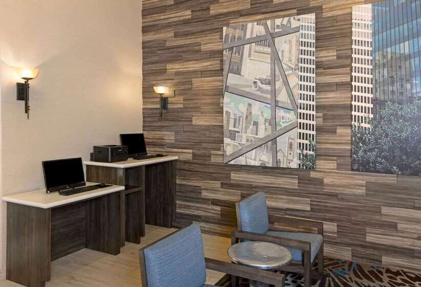 酒店 La Quinta By Wyndham Houston Energy Corridor