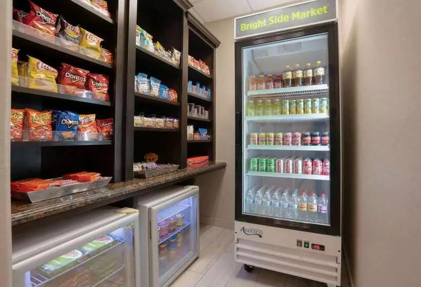 هتل La Quinta By Wyndham Houston Energy Corridor